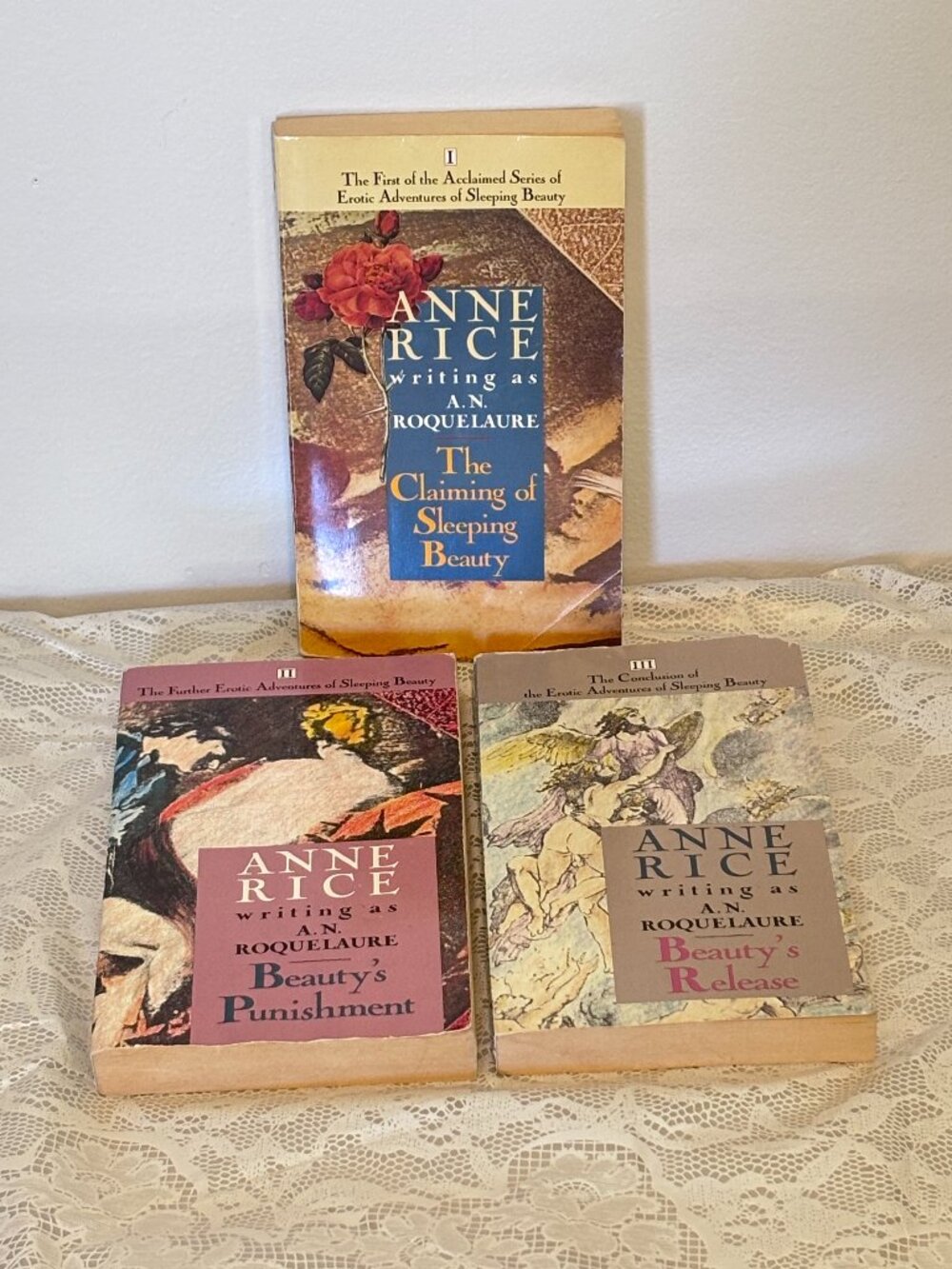Anne Rice Sleeping Beauty Erotic Trilogy A.N. Roquelaure Paperback Set Novel VTG